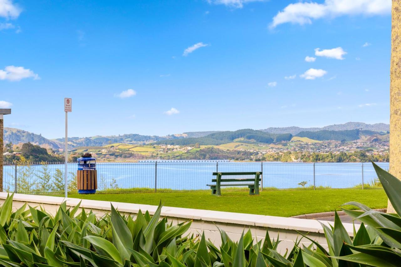 Motel The Tauranga On The Waterfront Esterno foto